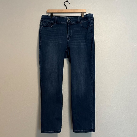 Lane Bryant - Tighter Tummy Fit High-Rise Straight Blue Jean - 18 Short Petite - Picture 2 of 8